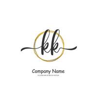 kk iniziale grafia e firma logo design con cerchio. bellissimo design manoscritto logo per moda, squadra, nozze, lusso logo. vettore