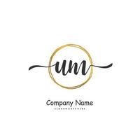 u m um iniziale grafia e firma logo design con cerchio. bellissimo design manoscritto logo per moda, squadra, nozze, lusso logo. vettore