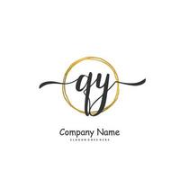 qy iniziale grafia e firma logo design con cerchio. bellissimo design manoscritto logo per moda, squadra, nozze, lusso logo. vettore