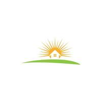 casa con sole vettore logo design. natura paesaggio logo design.