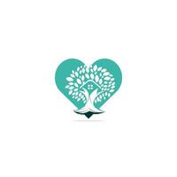 albero Casa cuore forma logo design. eco Casa logo design. vettore