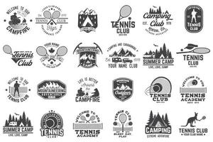 impostato di tennis e campeggio club distintivo. vettore illustrazione.