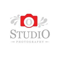 fotografico studio logo design con tipografico vettore