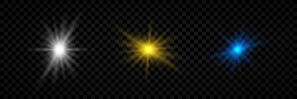 leggero effetto di lente razzi. impostato di tre bianca, giallo e blu raggiante luci starburst effetti con scintille su un' trasparente sfondo. vettore illustrazione