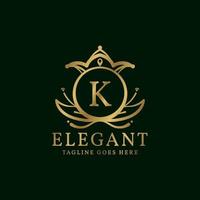 lettera K elegante le foglie e corona cresta vettore logo design