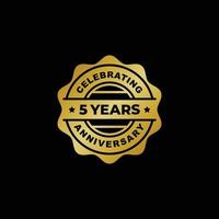 5 ° anni anniversario festeggiare logo vettore