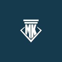 mk iniziale monogramma logo per legge ditta, avvocato o avvocato con pilastro icona design vettore
