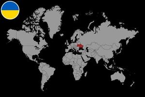 mappa pin con bandiera ucraina sulla mappa del mondo.illustrazione vettoriale. vettore