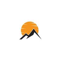 modello di business logo icona alta montagna vettore