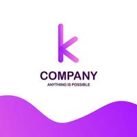 K azienda logo design con viola tema vettore