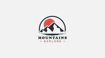 montagna Esplorare avventura vettore logo design modello