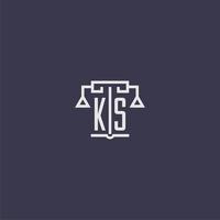 ks iniziale monogramma per studio legale logo con bilancia vettore Immagine