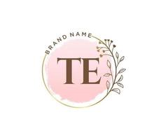 iniziale TE femminile logo. utilizzabile per natura, salone, terme, cosmetico e bellezza loghi. piatto vettore logo design modello elemento.