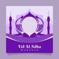 creativo eid al adha sociale media inviare e bandiera saluto con moderno pulito blu colore. vettore illustrazione islamico sfondo con bellissimo moschea design. modificabile piazza modello