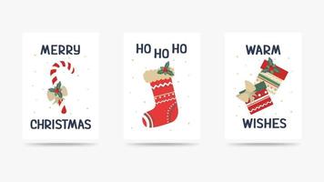 Natale saluto carte nel il cartone animato piatto stile - oro, rosso e verde colori. azione vettore illustrazioni con simboli di vacanza - i regali, calzino, caramella canna, vischio.