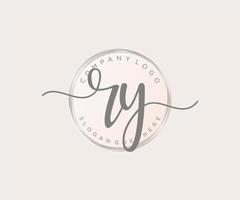 iniziale ry femminile logo. utilizzabile per natura, salone, terme, cosmetico e bellezza loghi. piatto vettore logo design modello elemento.