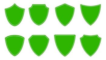 verde scudo icone impostato su bianca sfondo. scudo simbolo per ragnatela e mobile App design. vettore illustrazione. eps 10.