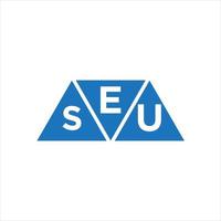 esu triangolo forma logo design su bianca sfondo. esu creativo iniziali lettera logo concetto. vettore