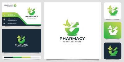 creativo moderno mortaio logo e pestello con foglia erbaceo medicina farmacia verde colore design. vettore