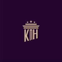 kh iniziale monogramma logo design per studio legale avvocati con pilastro vettore Immagine