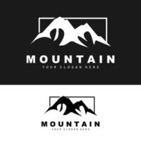 design del logo di montagna, luogo vettoriale per escursionisti amanti della natura