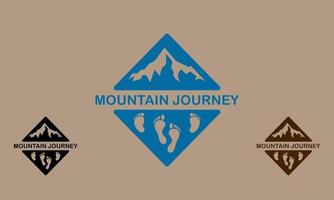 elementi di montagne e impronte nel un' semplice superiore e parte inferiore triangolare logo icona vettore