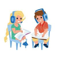 Audio lezione ascoltando bambini insieme vettore