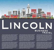 Lincoln Nebraska città orizzonte con colore edifici, blu cielo e copia spazio. vettore
