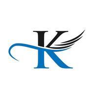 lettera K ala logo design modello concetto con moda ala concetto vettore
