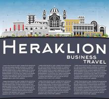 Heraklion Grecia Creta città orizzonte con colore edifici, blu cielo e copia spazio. vettore