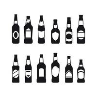 birra bottiglie Nero, isolato icone impostato su bianca sfondo vettore