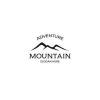 silhouette montagna per avventura all'aperto logo design vettore illustrazione