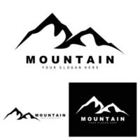 design del logo di montagna, luogo vettoriale per escursionisti amanti della natura