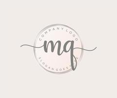 iniziale mq femminile logo. utilizzabile per natura, salone, terme, cosmetico e bellezza loghi. piatto vettore logo design modello elemento.