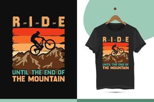 Vintage ▾ retrò colore Ciclismo maglietta design modello. alta qualità vettore camicia è facile per Stampa tutti i propositi per montagna amanti, cavalieri, e motociclisti.