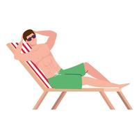 uomo in pantaloncini in spiaggia sedia, ragazzo felice in costume da bagno in spiaggia sedia, stagione delle vacanze estive vettore