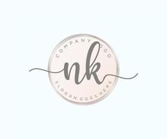 iniziale nk femminile logo. utilizzabile per natura, salone, terme, cosmetico e bellezza loghi. piatto vettore logo design modello elemento.