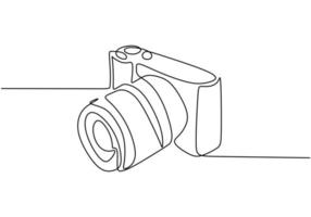 una linea di design della fotocamera. vettore digitale della fotocamera reflex digitale con linea continua singola che disegna stile lineare minimalista. concetto di attrezzatura fotografica isolato su sfondo bianco illustrazione vettoriale