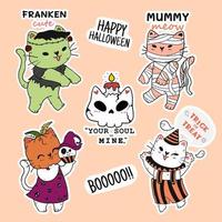 set di simpatici gatti divertenti di halloween vettore