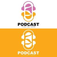 Podcast logo, vettore, cuffia e Chiacchierare, semplice Vintage ▾ microfono design vettore