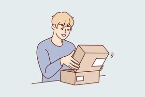 eccitato giovane uomo Aperto cartone scatola shopping in linea. sorridente maschio cliente o cliente disimballare inviare pacco ordinazione merce su Internet. vettore illustrazione.