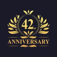 Design 42 ° anniversario, lussuoso logo dell'anniversario di 42 anni di colore dorato. vettore
