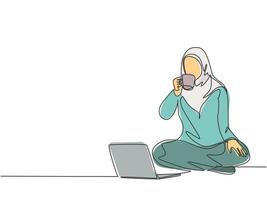 un disegno a tratteggio di una giovane studentessa universitaria musulmana si riposa bevendo una tazza di caffè mentre studia prima dell'esame. bere caffè o tè concetto linea continua disegnare illustrazione di design vettore