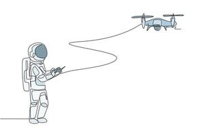 disegno a linea continua singolo astronauta che suona il radiocomando aereo drone nella superficie lunare. divertirsi nel tempo libero sul concetto di spazio esterno. illustrazione vettoriale di design grafico a una linea alla moda