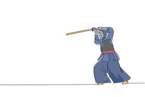 un disegno a linea continua di un giovane sportivo che allena l'abilità di combattimento della difesa del kendo nel centro del dojo. concetto di sport di arte marziale sano. grafico dinamico dell'illustrazione di vettore del disegno di linea singola