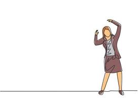 singolo disegno a tratteggio di una giovane donna d'affari in piedi per strada alza la mano. felice festeggiare il successo. concetto di metafora del minimalismo. illustrazione vettoriale grafica di disegno di disegno di linea continua