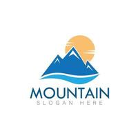 logo della montagna, immagini del logo della montagna vettore