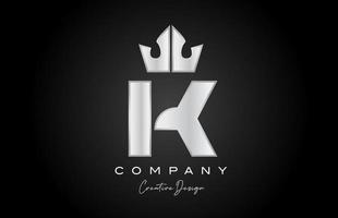 argento grigio K alfabeto lettera logo icona design. creativo corona re modello per azienda e attività commerciale vettore