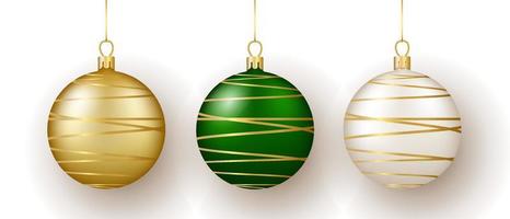 Natale e nuovo anno arredamento. impostato di oro, bianca e verde bicchiere banda ornamento palle su nastro. vettore