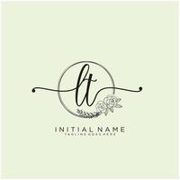 iniziale lt femminile logo collezioni modello. grafia logo di iniziale firma, nozze, moda, gioielliere, boutique, floreale e botanico con creativo modello per qualunque azienda o attività commerciale. vettore